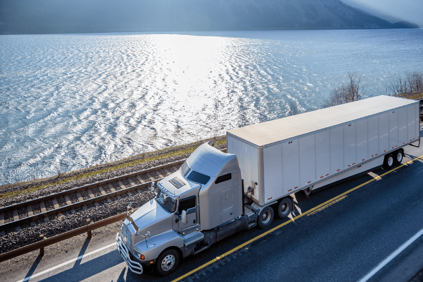 Commercial Big Rig pic in the bay